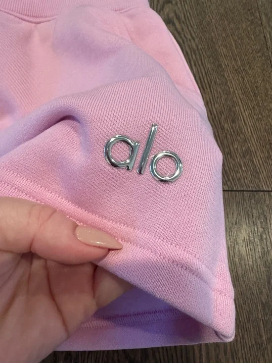 ALO ACCOLADE SKIRT - NWT size small candy heart pink - Picture 5 of 9